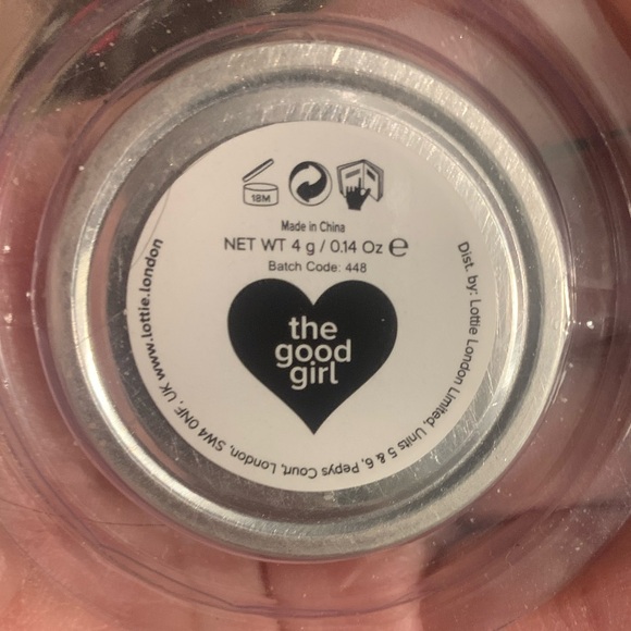 2/$15 Lottie London “The Good Girl” Highlighter pan - Picture 2 of 2